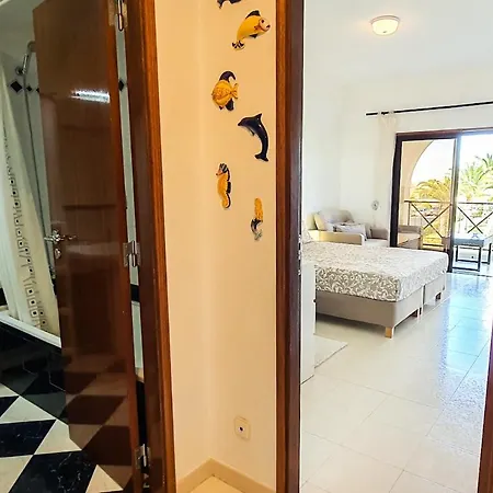 Be My Guest * Armacao de Pera